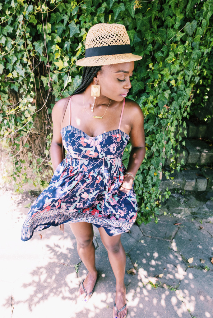 floral-print-dresses